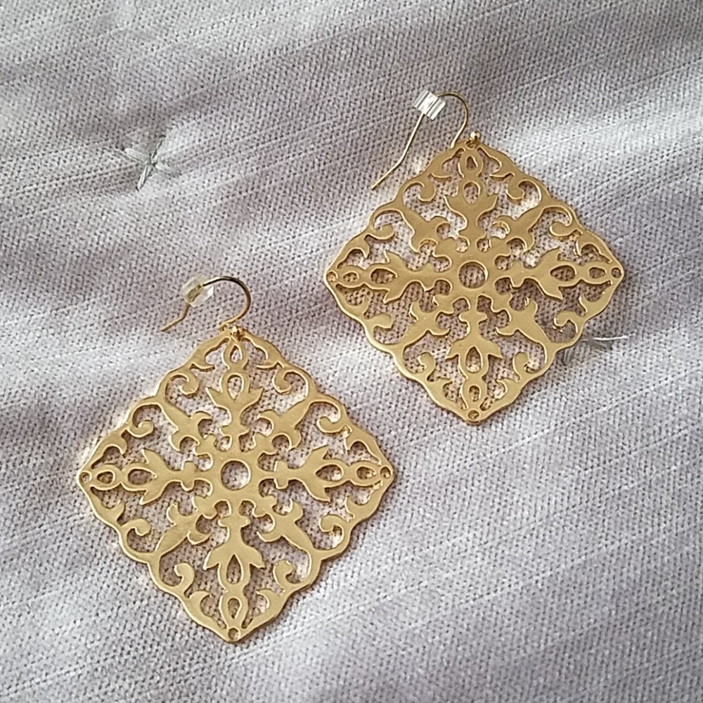 Gold earrings
